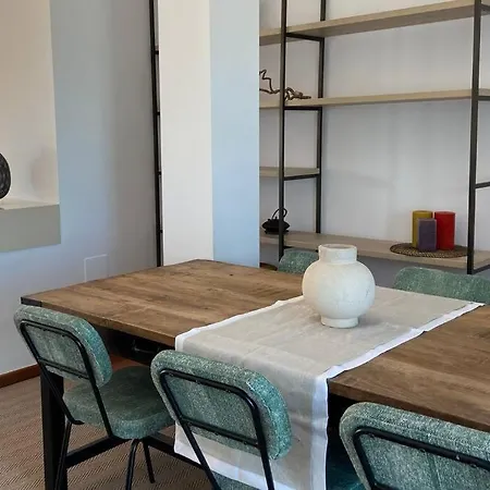 Seafront With Terrace And Views In Apartment *