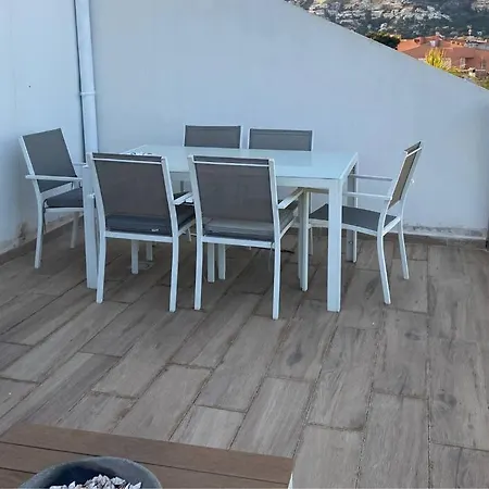 Seafront With Terrace And Views In Apartment *